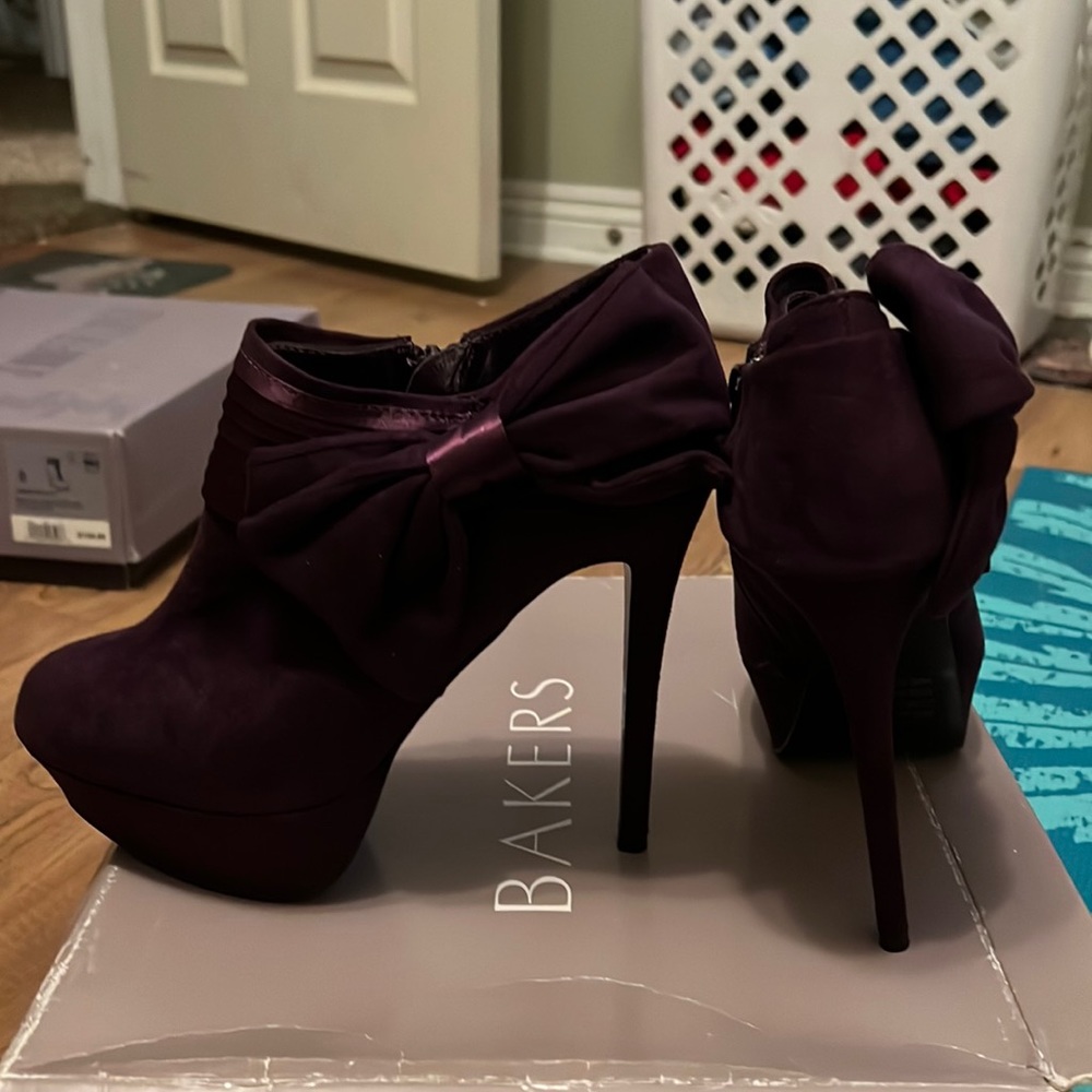 Brand new size 8 baker purple bow high heel booties